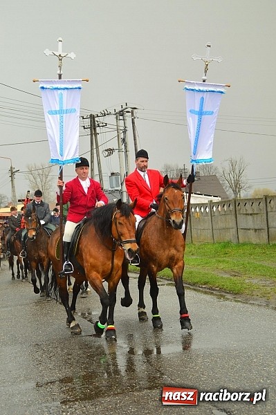 Zdjęcie w galerii na portalu naszraciborz.pl: W Bieńkowicach przed Urbanem sypnęło śniegiem wiadomości z regionu