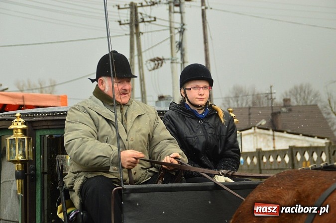 Zdjęcie w galerii na portalu naszraciborz.pl: W Bieńkowicach przed Urbanem sypnęło śniegiem wiadomości z regionu