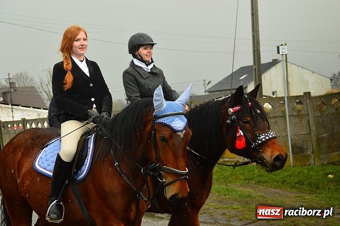 Zdjęcie w galerii na portalu naszraciborz.pl: W Bieńkowicach przed Urbanem sypnęło śniegiem wiadomości z regionu