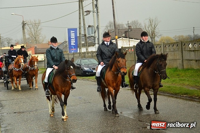 Zdjęcie w galerii na portalu naszraciborz.pl: W Bieńkowicach przed Urbanem sypnęło śniegiem wiadomości z regionu