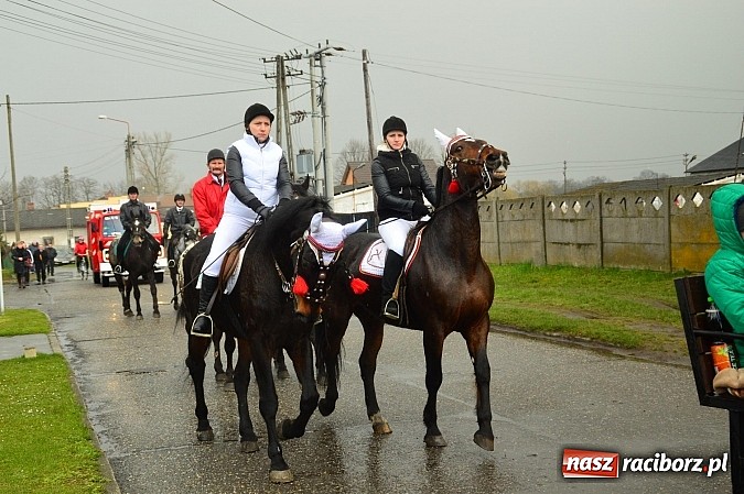 Zdjęcie w galerii na portalu naszraciborz.pl: W Bieńkowicach przed Urbanem sypnęło śniegiem wiadomości z regionu