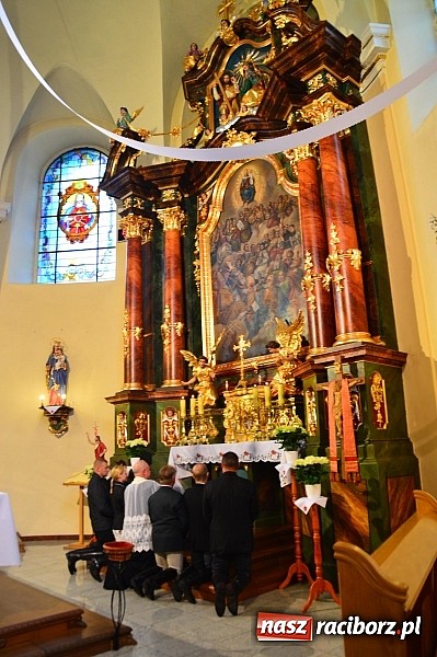 Zdjęcie w galerii na portalu naszraciborz.pl: W Bieńkowicach przed Urbanem sypnęło śniegiem wiadomości z regionu