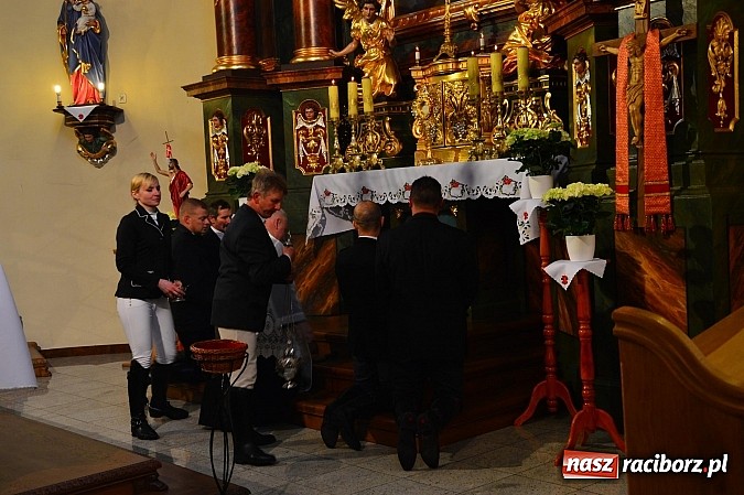 Zdjęcie w galerii na portalu naszraciborz.pl: W Bieńkowicach przed Urbanem sypnęło śniegiem wiadomości z regionu