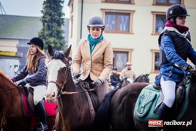 Zdjęcie w galerii na portalu naszraciborz.pl: Biskup, starosta i prezydent na procesji w Sudole wiadomości z regionu