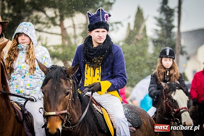 Zdjęcie w galerii na portalu naszraciborz.pl: Biskup, starosta i prezydent na procesji w Sudole wiadomości z regionu