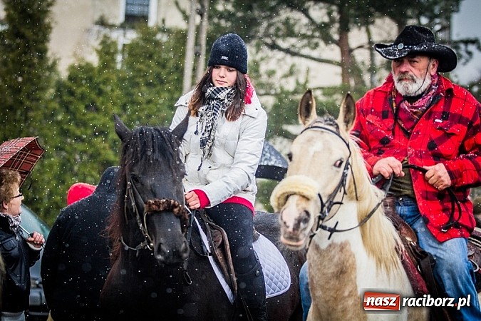 Zdjęcie w galerii na portalu naszraciborz.pl: Biskup, starosta i prezydent na procesji w Sudole wiadomości z regionu