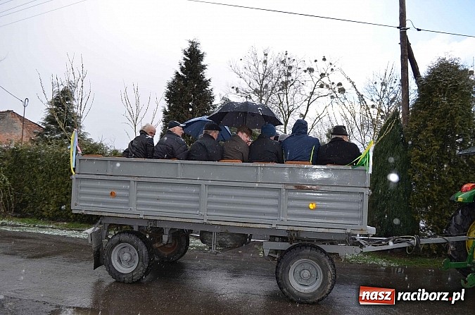 Zdjęcie w galerii na portalu naszraciborz.pl: Z okolicznych miejscowości na procesji w Zawadzie Ks. wiadomości z regionu
