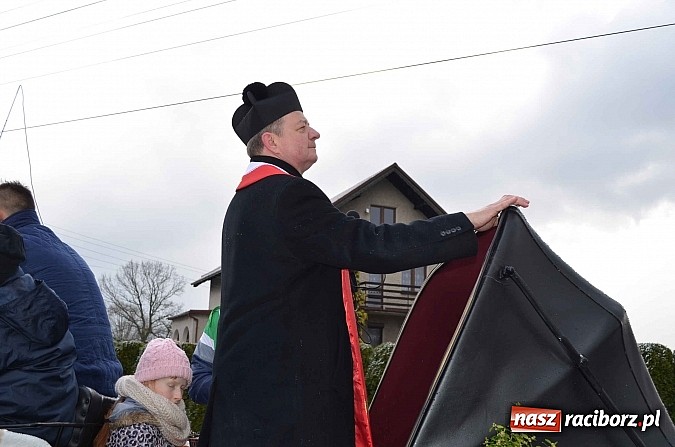 Zdjęcie w galerii na portalu naszraciborz.pl: Z okolicznych miejscowości na procesji w Zawadzie Ks. wiadomości z regionu