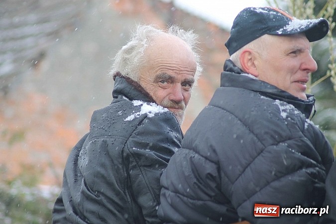 Zdjęcie w galerii na portalu naszraciborz.pl: Z okolicznych miejscowości na procesji w Zawadzie Ks. wiadomości z regionu