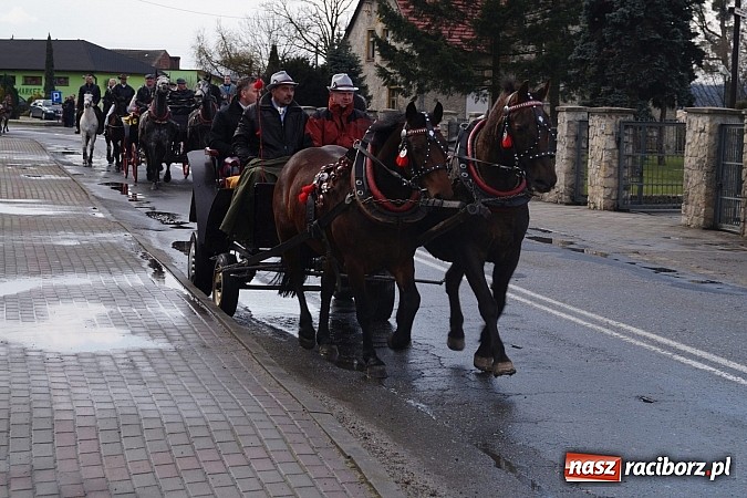 Zdjęcie w galerii na portalu naszraciborz.pl: Z okolicznych miejscowości na procesji w Zawadzie Ks. wiadomości z regionu