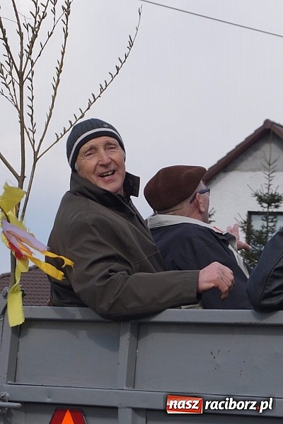 Zdjęcie w galerii na portalu naszraciborz.pl: Z okolicznych miejscowości na procesji w Zawadzie Ks. wiadomości z regionu