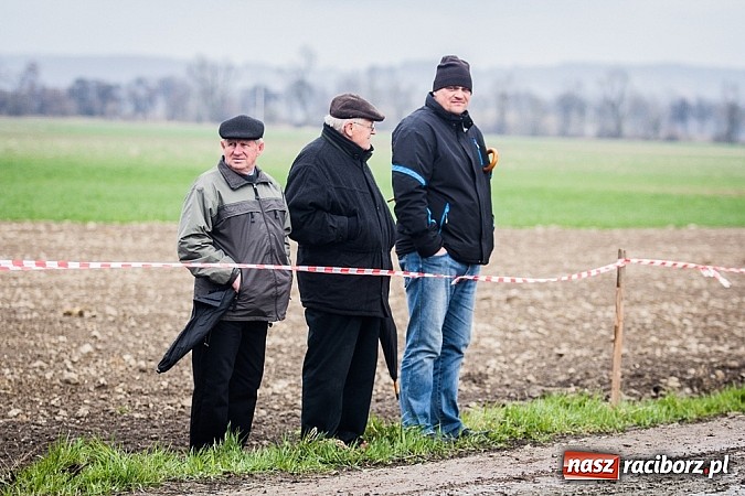 Zdjęcie w galerii na portalu naszraciborz.pl: Wyścigi konne na zakończenie procesji w Sudole wiadomości z regionu
