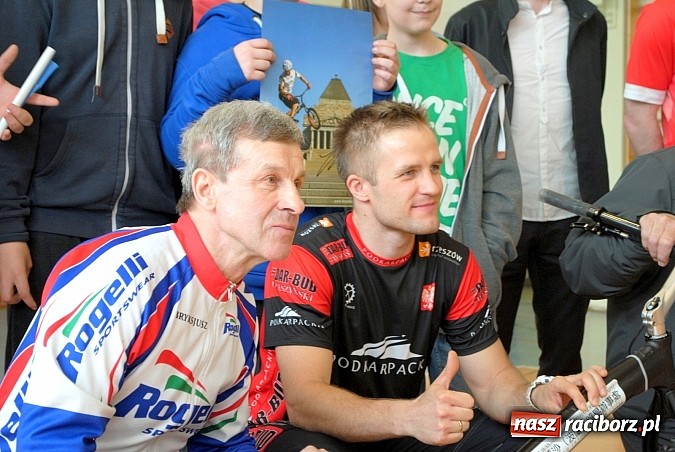 Zdjęcie w galerii na portalu naszraciborz.pl: Krystian Herba pobił Rekord Guinnessa w Taipei 101 wiadomości z regionu