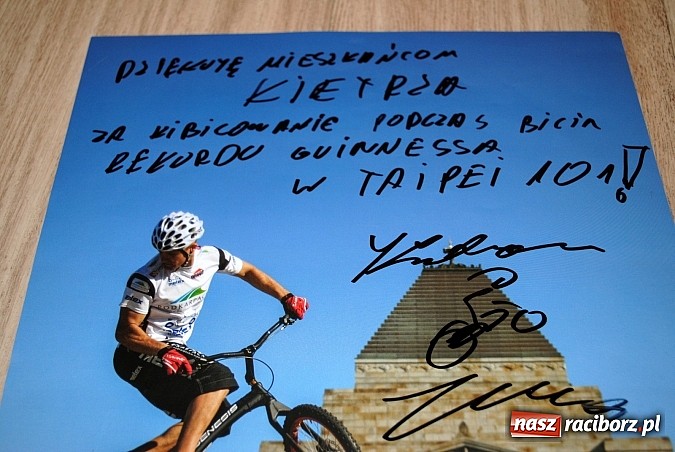 Zdjęcie w galerii na portalu naszraciborz.pl: Krystian Herba pobił Rekord Guinnessa w Taipei 101 wiadomości z regionu