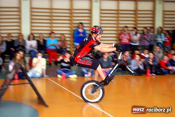 Zdjęcie w galerii na portalu naszraciborz.pl: Krystian Herba pobił Rekord Guinnessa w Taipei 101 wiadomości z regionu