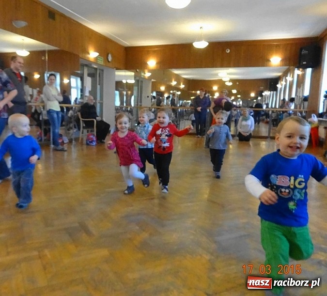 Zdjęcie w galerii na portalu naszraciborz.pl: Wsiadaj zimo na sanki i uciekaj już wiadomości z regionu