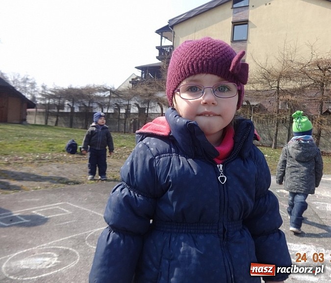 Zdjęcie w galerii na portalu naszraciborz.pl: Wsiadaj zimo na sanki i uciekaj już wiadomości z regionu