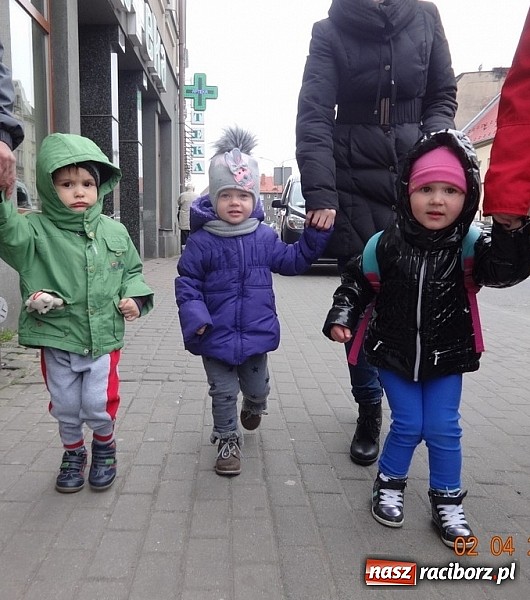 Zdjęcie w galerii na portalu naszraciborz.pl: Wsiadaj zimo na sanki i uciekaj już wiadomości z regionu