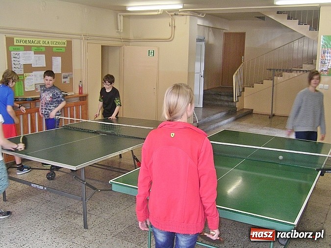 Zdjęcie w galerii na portalu naszraciborz.pl: Wczoraj grano o zajączka wielkanocnego   wiadomości z regionu