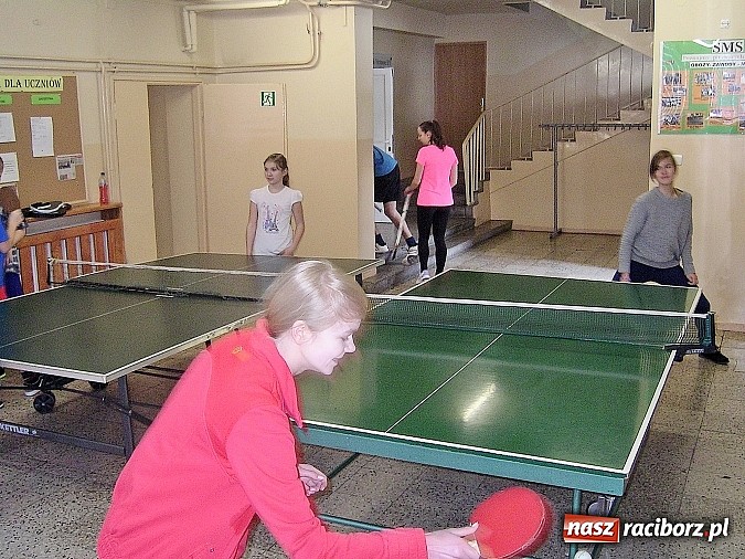 Zdjęcie w galerii na portalu naszraciborz.pl: Wczoraj grano o zajączka wielkanocnego   wiadomości z regionu