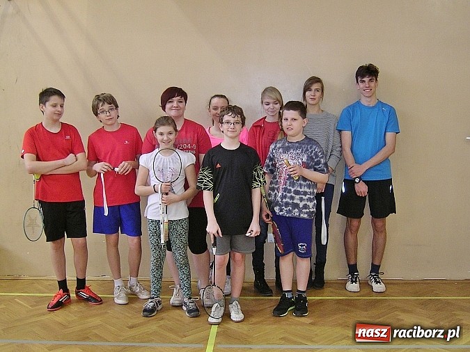 Zdjęcie w galerii na portalu naszraciborz.pl: Wczoraj grano o zajączka wielkanocnego   wiadomości z regionu