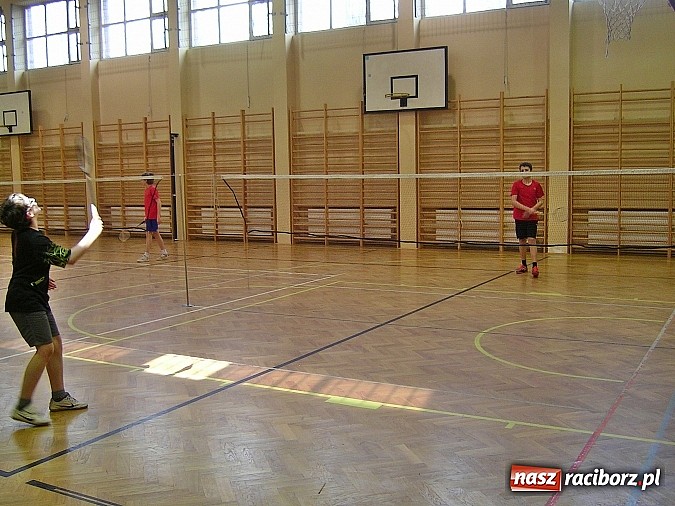 Zdjęcie w galerii na portalu naszraciborz.pl: Wczoraj grano o zajączka wielkanocnego   wiadomości z regionu