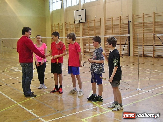 Zdjęcie w galerii na portalu naszraciborz.pl: Wczoraj grano o zajączka wielkanocnego   wiadomości z regionu