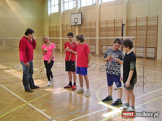 Zdjęcie w galerii na portalu naszraciborz.pl: Wczoraj grano o zajączka wielkanocnego   wiadomości z regionu