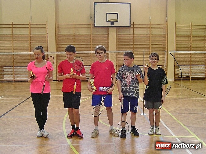 Zdjęcie w galerii na portalu naszraciborz.pl: Wczoraj grano o zajączka wielkanocnego   wiadomości z regionu