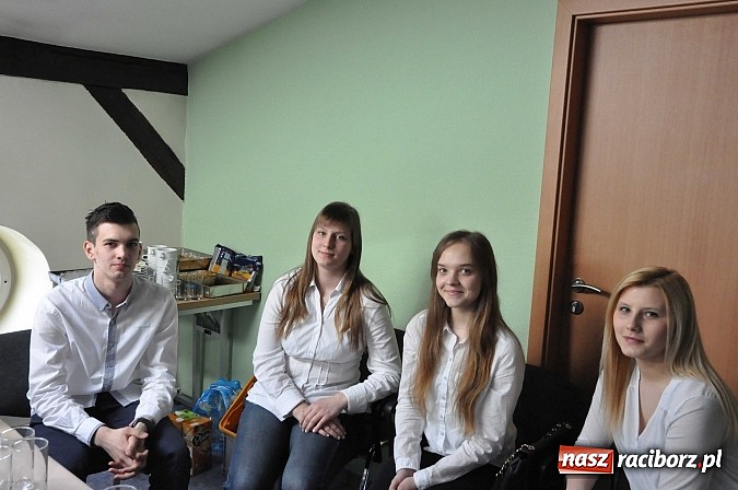 Zdjęcie w galerii na portalu naszraciborz.pl: Hotelarstwo w teorii i praktyce - konkurs w raciborskiej Polonii wiadomości z regionu