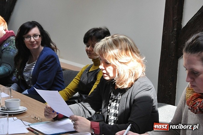 Zdjęcie w galerii na portalu naszraciborz.pl: Hotelarstwo w teorii i praktyce - konkurs w raciborskiej Polonii wiadomości z regionu