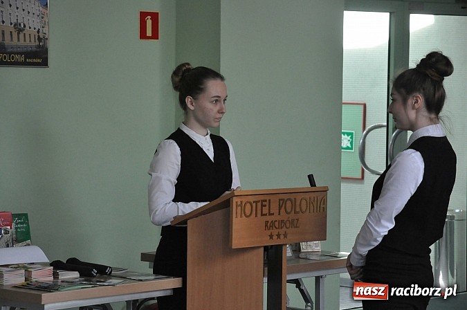 Zdjęcie w galerii na portalu naszraciborz.pl: Hotelarstwo w teorii i praktyce - konkurs w raciborskiej Polonii wiadomości z regionu