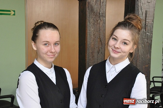 Zdjęcie w galerii na portalu naszraciborz.pl: Hotelarstwo w teorii i praktyce - konkurs w raciborskiej Polonii wiadomości z regionu