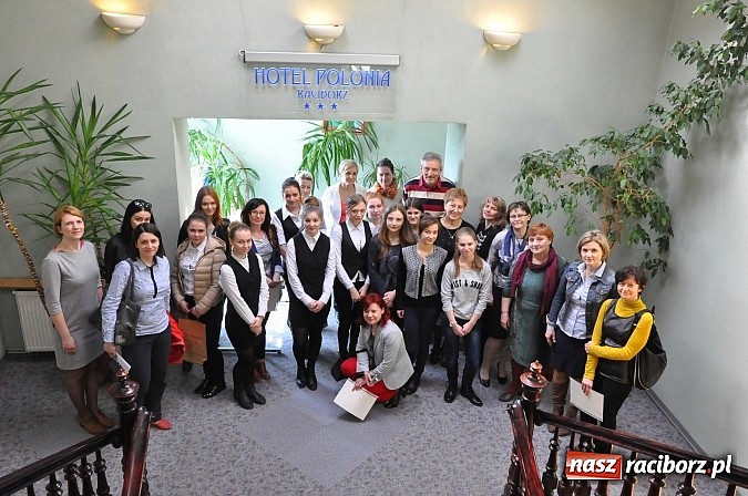 Zdjęcie w galerii na portalu naszraciborz.pl: Hotelarstwo w teorii i praktyce - konkurs w raciborskiej Polonii wiadomości z regionu