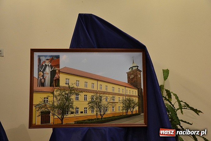 Zdjęcie w galerii na portalu naszraciborz.pl: Ofka Piastówna - akademia i wieczornica poświęcona raciborskiej dominikance za nami wiadomości z regionu
