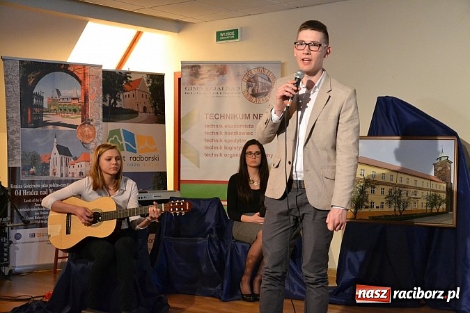 Zdjęcie w galerii na portalu naszraciborz.pl: Ofka Piastówna - akademia i wieczornica poświęcona raciborskiej dominikance za nami wiadomości z regionu