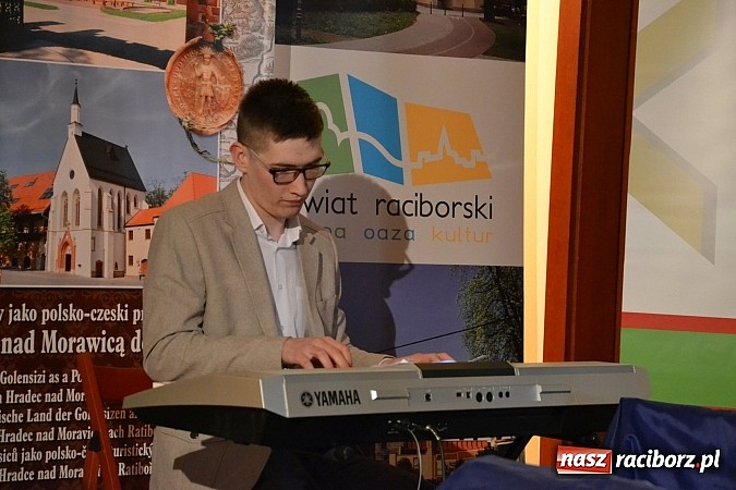 Zdjęcie w galerii na portalu naszraciborz.pl: Ofka Piastówna - akademia i wieczornica poświęcona raciborskiej dominikance za nami wiadomości z regionu