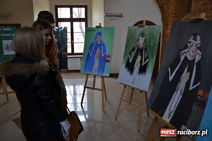 Zdjęcie w galerii na portalu naszraciborz.pl: Ofka Piastówna - akademia i wieczornica poświęcona raciborskiej dominikance za nami wiadomości z regionu