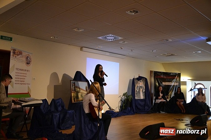 Zdjęcie w galerii na portalu naszraciborz.pl: Ofka Piastówna - akademia i wieczornica poświęcona raciborskiej dominikance za nami wiadomości z regionu