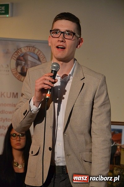 Zdjęcie w galerii na portalu naszraciborz.pl: Ofka Piastówna - akademia i wieczornica poświęcona raciborskiej dominikance za nami wiadomości z regionu