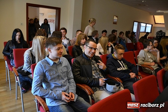 Zdjęcie w galerii na portalu naszraciborz.pl: Ofka Piastówna - akademia i wieczornica poświęcona raciborskiej dominikance za nami wiadomości z regionu