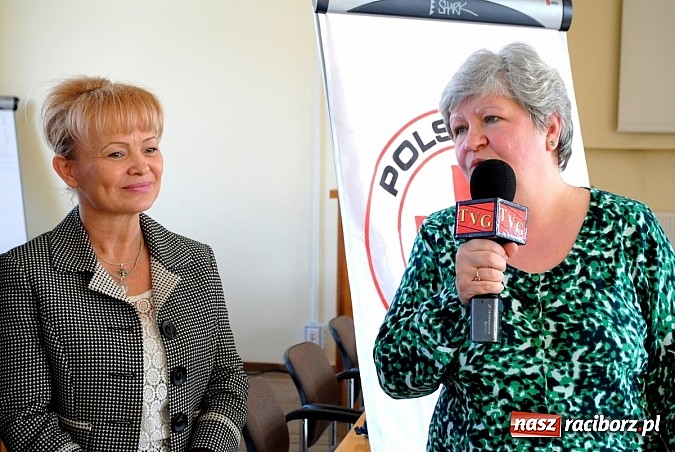 Zdjęcie w galerii na portalu naszraciborz.pl: Opolski PCK przekazał darowiznę dla kietrzańskiego stowarzyszenia   wiadomości z regionu