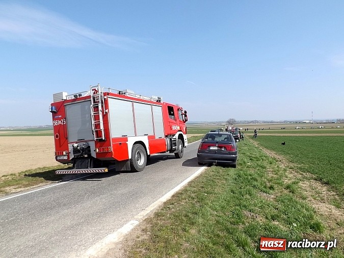 Zdjęcie w galerii na portalu naszraciborz.pl: 37-latka z tej skody miała 1,5 promila. Wiozła dwójkę dzieci. Samochód wypadł z jezdni na łuku drogi Krzanowice-Pietraszyn! wiadomości z regionu