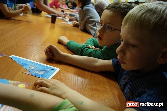 Zdjęcie w galerii na portalu naszraciborz.pl: O Andersenie i nie tylko w bibliotece w Nędzy wiadomości z regionu