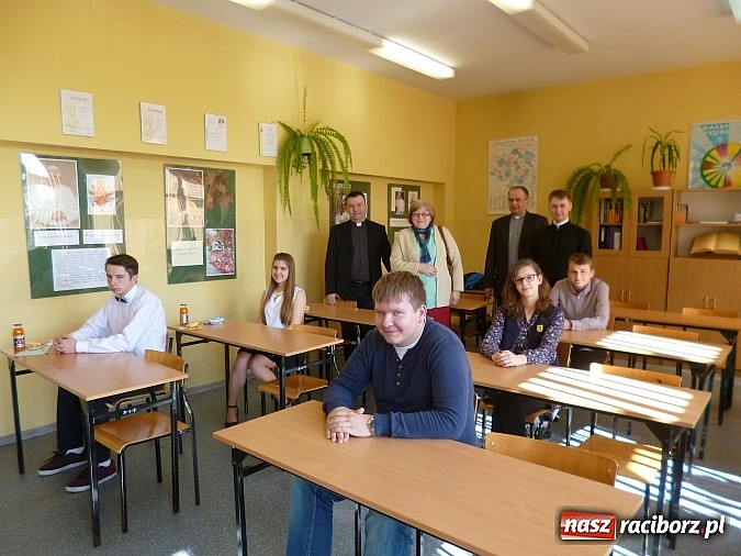 Zdjęcie w galerii na portalu naszraciborz.pl: Znają myśli Jana Pawła II wiadomości z regionu