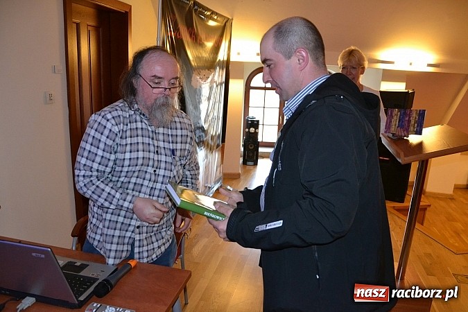 Zdjęcie w galerii na portalu naszraciborz.pl: Wielkanocna procesja konna w Bieńkowicach – finisaż wystawy na zamku wiadomości z regionu