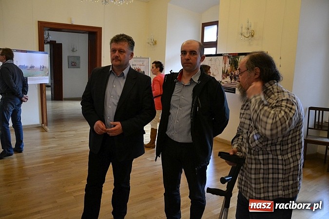 Zdjęcie w galerii na portalu naszraciborz.pl: Wielkanocna procesja konna w Bieńkowicach – finisaż wystawy na zamku wiadomości z regionu