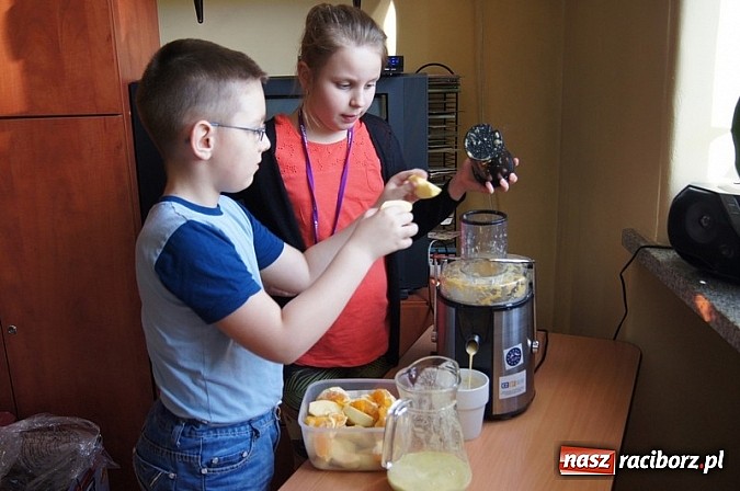 Zdjęcie w galerii na portalu naszraciborz.pl: Na dobry początek dnia...  wiadomości z regionu