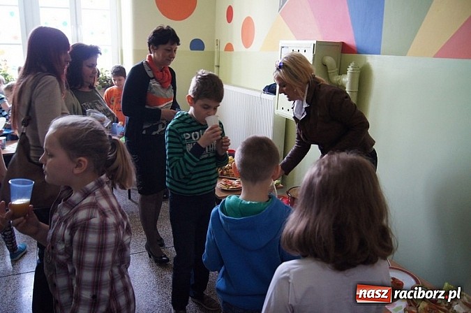 Zdjęcie w galerii na portalu naszraciborz.pl: Na dobry początek dnia...  wiadomości z regionu