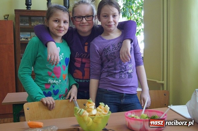 Zdjęcie w galerii na portalu naszraciborz.pl: Na dobry początek dnia...  wiadomości z regionu